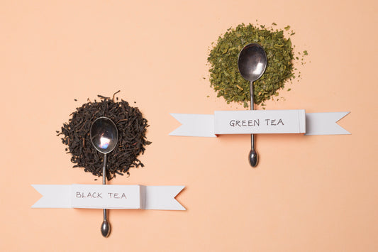 Black Tea vs Green Tea - ExoTeas